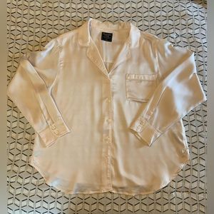 EUC // Abercrombie Satin Button-up in Light Pink